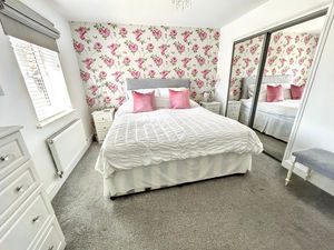 Photo 7- click for photo gallery